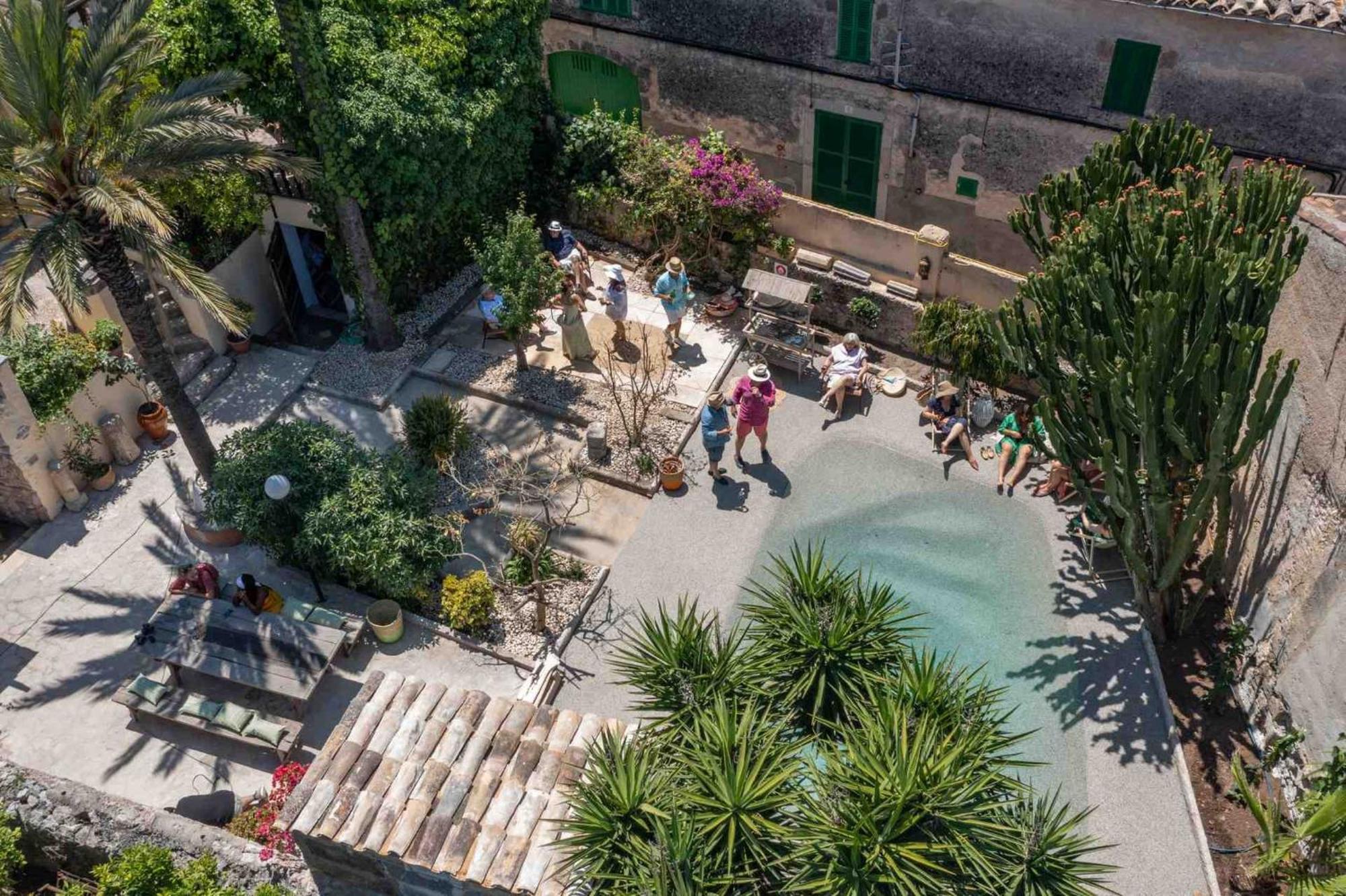 Leon De Sineu Villa Exterior photo
